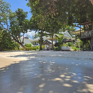 La Digue Luxury Beach Bungalow Spa&Gym